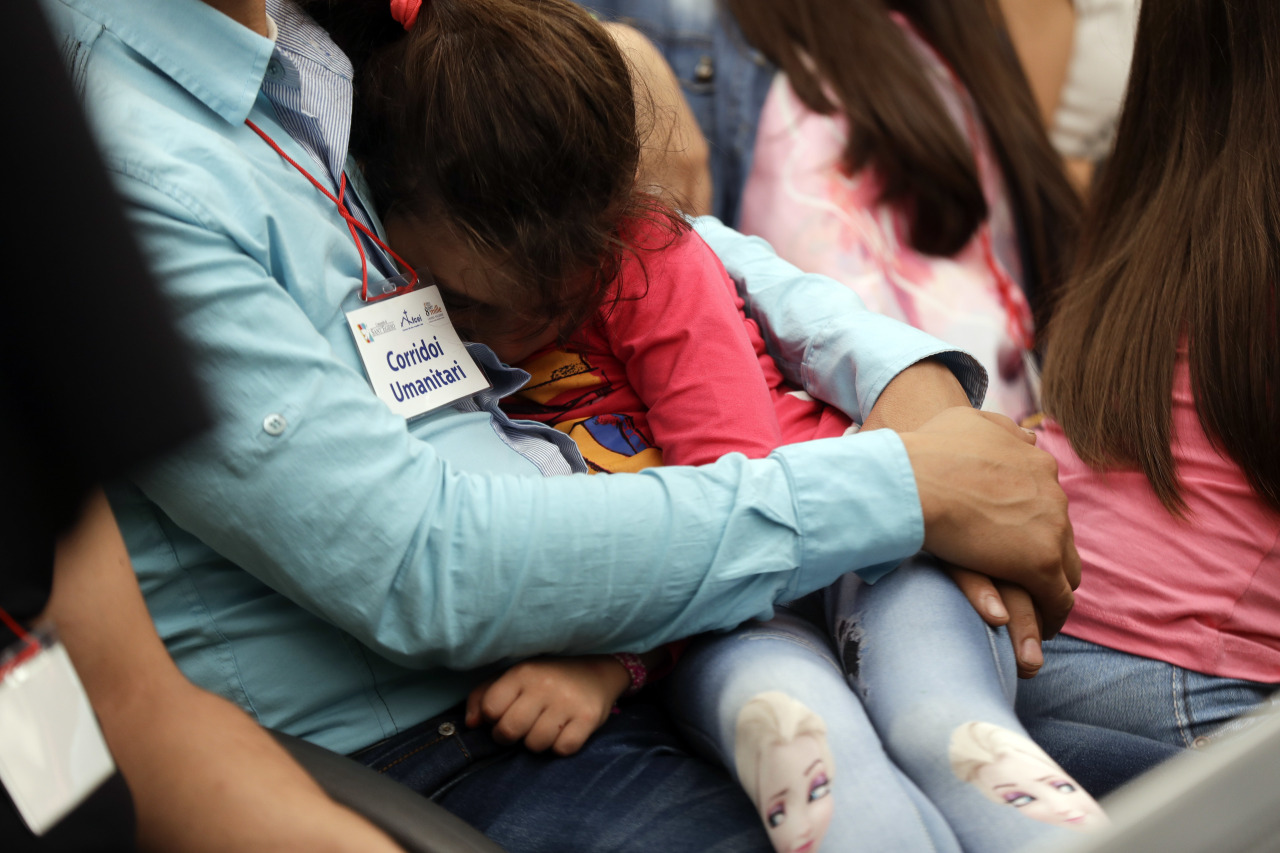frompeetastosassenachs:  smartalexy:  micdotcom:   Refugees unlawfully detained in