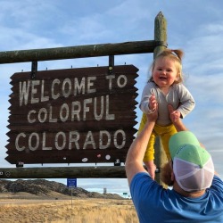 State Line! This is me about to have the “No Vacancy” sign on Colorado … thanks for the trip dad. (at Colorado)