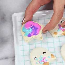glitteringstardust:  ･:*:･ﾟ★ Mini Unicorn Macarons  ｡･:*:･ﾟ★ 