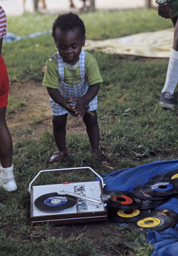 vintagegal:  Jack Garofalo- Harlem, 1970