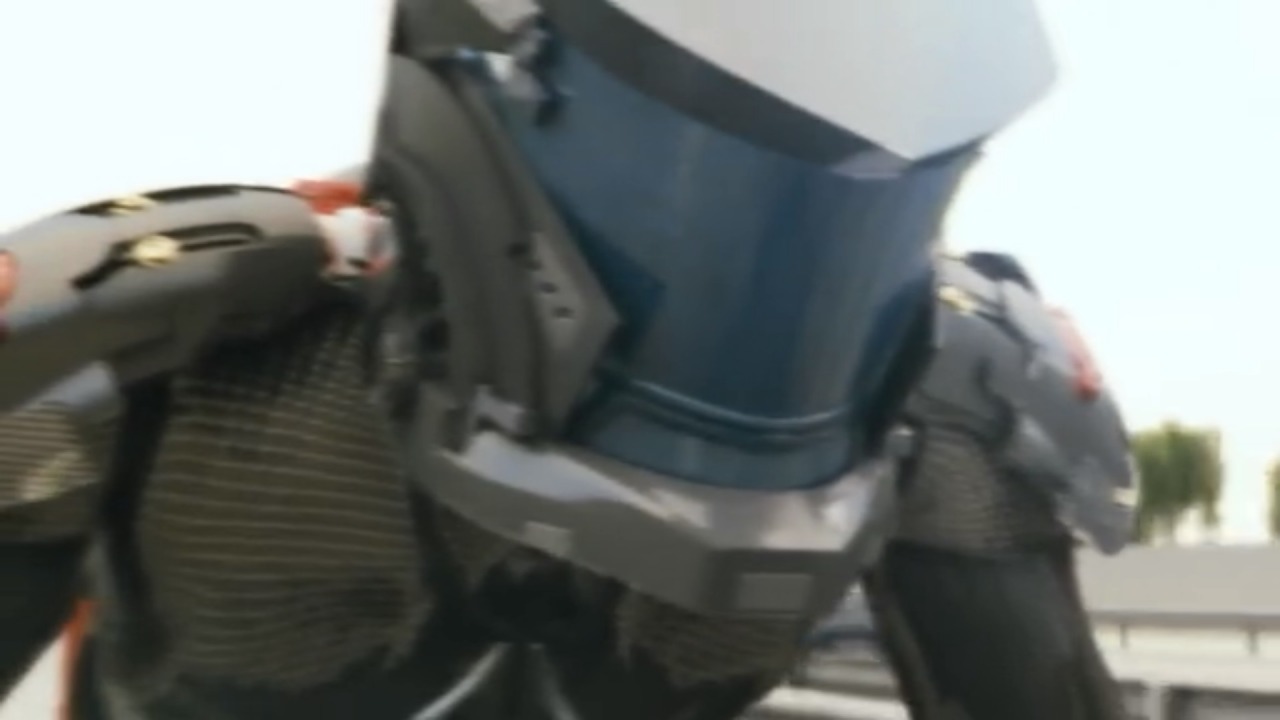 apbajs:  captainrobutts:  Someone please draw porn of this motorcycle robot  R 