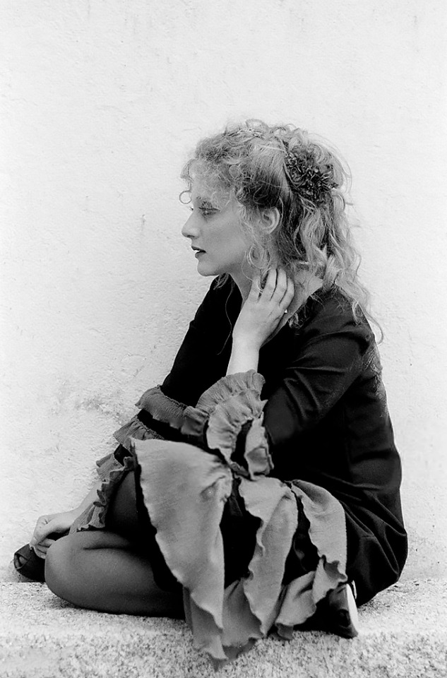Carol Kane photographed by Robert Royal on the set of 
