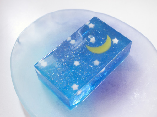 “Starry Night” dreamy wagashi jelly by Kyoto Kameya Kiyonaga