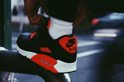 (AIR MAX 90 ANNIVERSARY