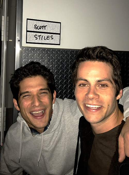 agentmitchrapp: tylerposey58: I always thought the show should be called “Scott and Stiles&rdq