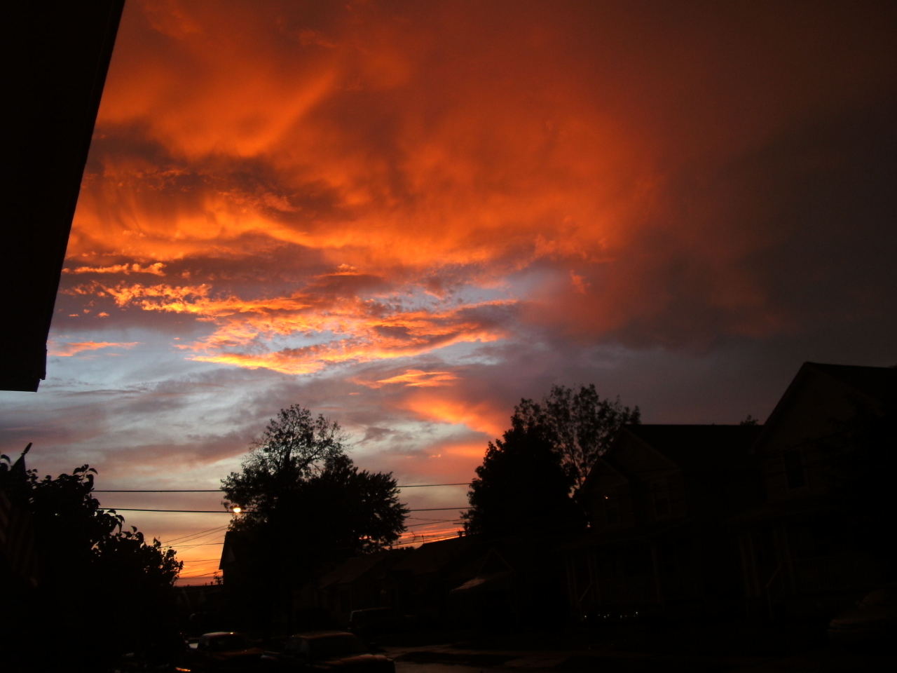 freyalunatic:  The sky was absolutely stunning this evening after a storm &lt;3