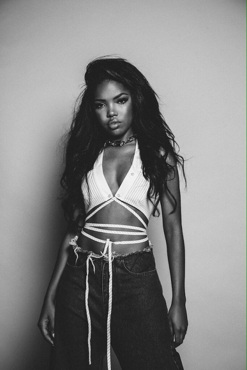 iamchinyere:  lifelovemusiq:  Ryan Destiny x GaloreHailing from Detroit and one the leading ladies on Fox’s “Star,” Ryan Destiny is officially our new young Hollywood obsession.Not only are we green with envy over her chilled out style and adorable