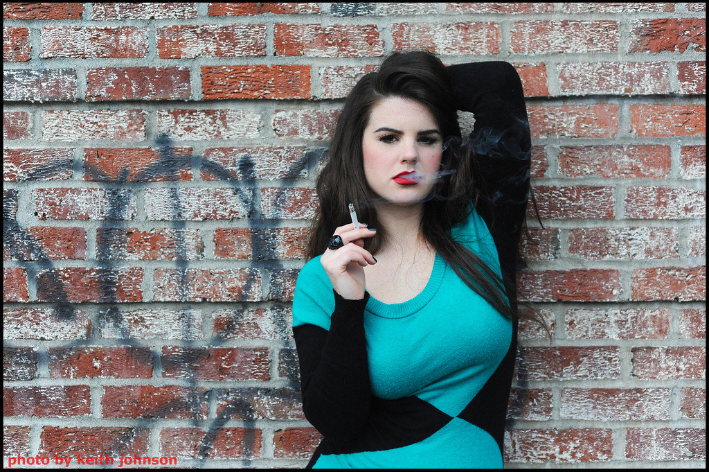 Tribute to Sexy Smoking Girls