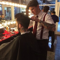 getwiththe40s:  💈FOLLOW💈 @barberbarberuk the new place to get those slickbacks perfected! #rockabilly #rockabillyguy #greaser #greaserguy #pompador #slickback #quiff #da #class #classicstyle #staysharp #tattooed #tattooedmen #barbers #barberbarber