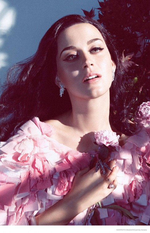 Katy Perry is the October cover girl of Harper’s Bazaar US- posing in a Schiaparelli Haute Couture d