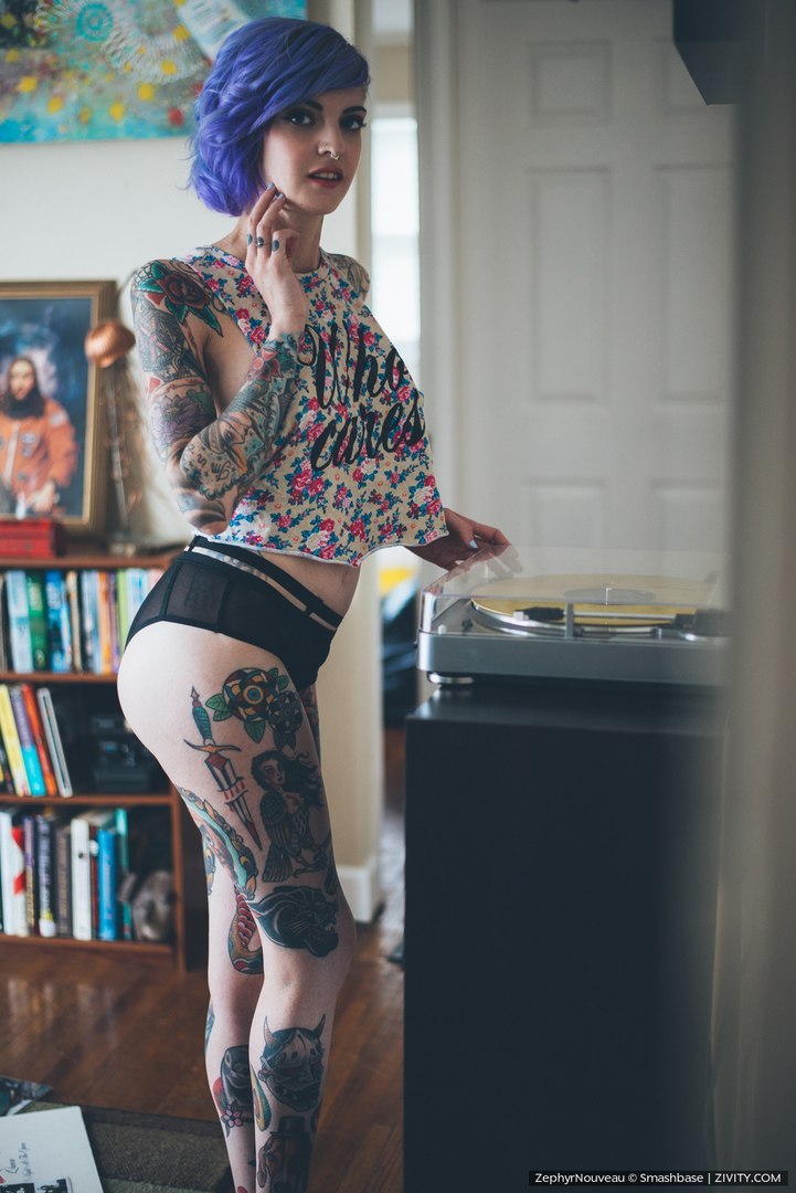 NSFW 18+ Tattoo , girl ...