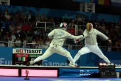 modernfencing:  [ID: two photos. The first