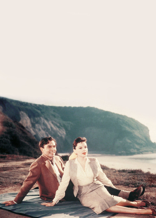 jootsgarland-deactivated2013081:Judy Garland and James Mason on location at Laguna Beach for the fil