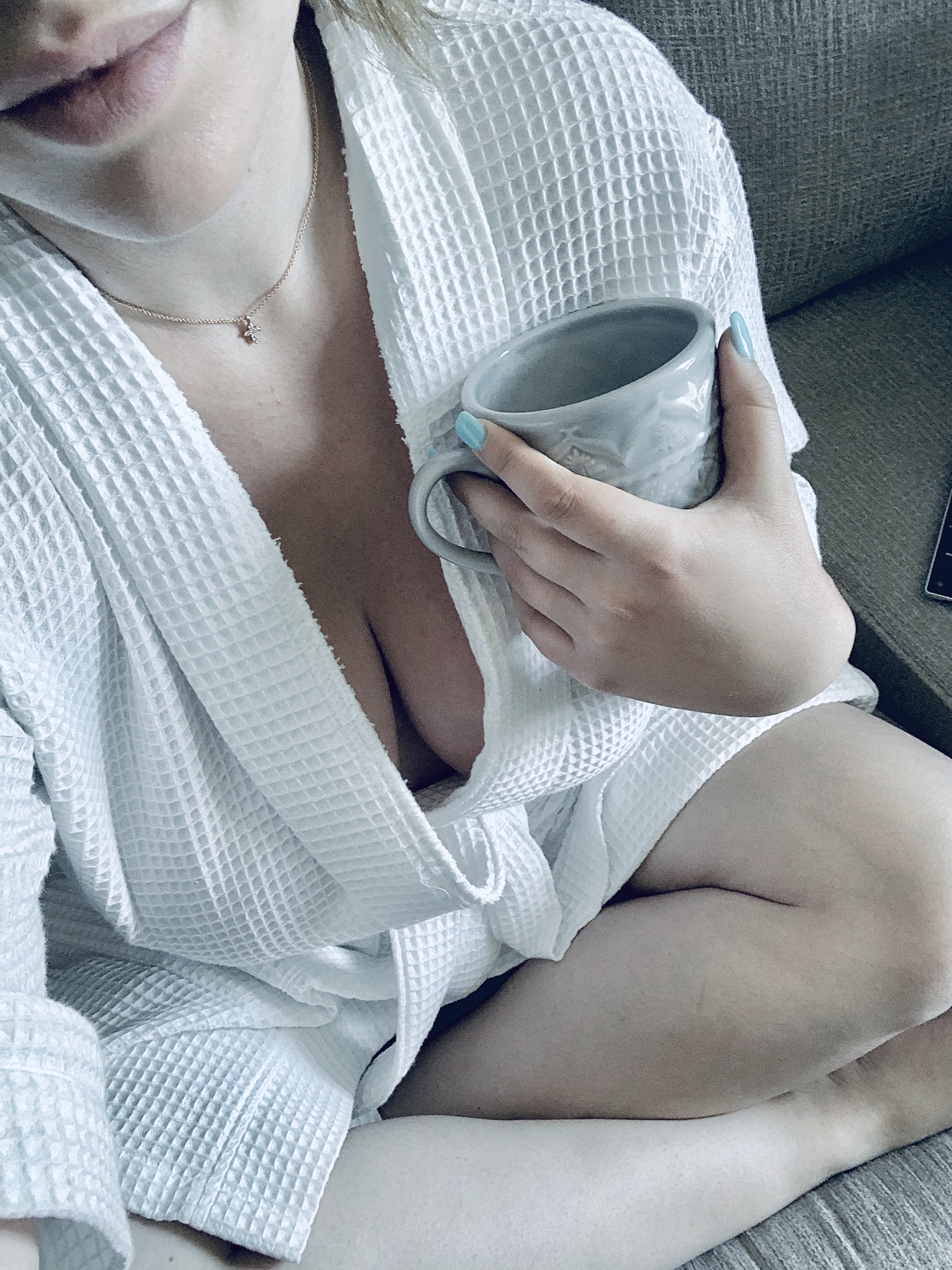 bb-brooke28:Happy Monday! Reblog and message porn pictures