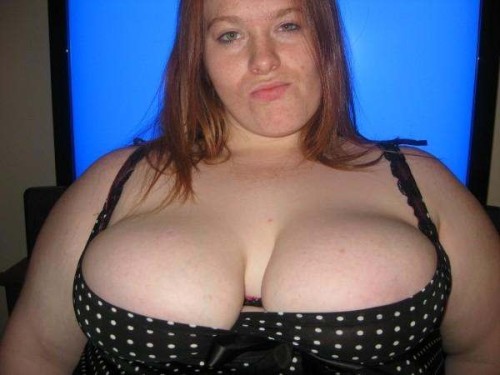 bbw-freckles-redheads:  Cute as can be redhead with nice big tits and great freckles 