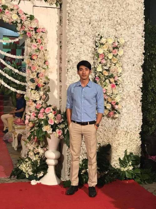 slanhkmengskomskom: bottomlikegroup: ស្អាតអត់ hea kim muk sex reang sart ber kdor thom tet kob mong 