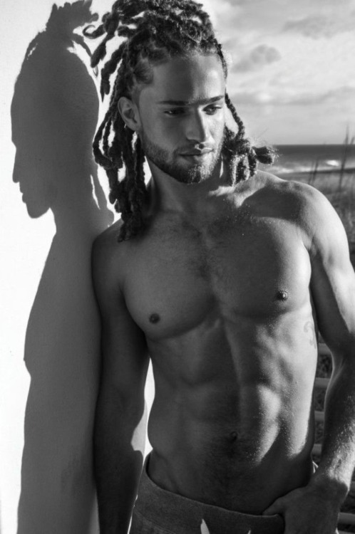 melaninmuscle:  Alexander Masson