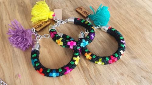 ¿Te gustan las pulseras? en Folklórika Accesorios Chiapasencontrarás las más lindas y coloridas del 