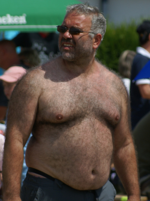 Hot beefy daddies, and mature men...