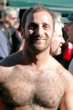 mydaddyishairy:  My Daddy is Hairy - over 29,000 followers: Archive   I hooked up with this guy on New Year’s Eve 2000 - the start of the new millennium. 