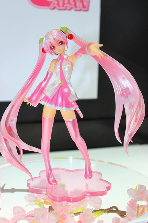 ohnoraptors:  【メガホビEXPO 2014 Spring・ホビージャパン】『七つの大罪』シリーズや「国広一」等セクシーなフィギュアが多数展示！ | 秋葉原巡回型情報サイト - ラジ館プレス
