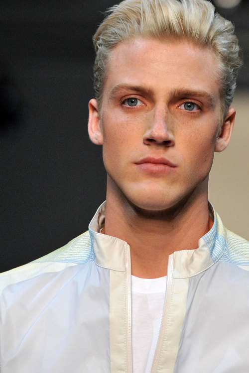 messgala:  Calvin Klein Spring Summer 2010 