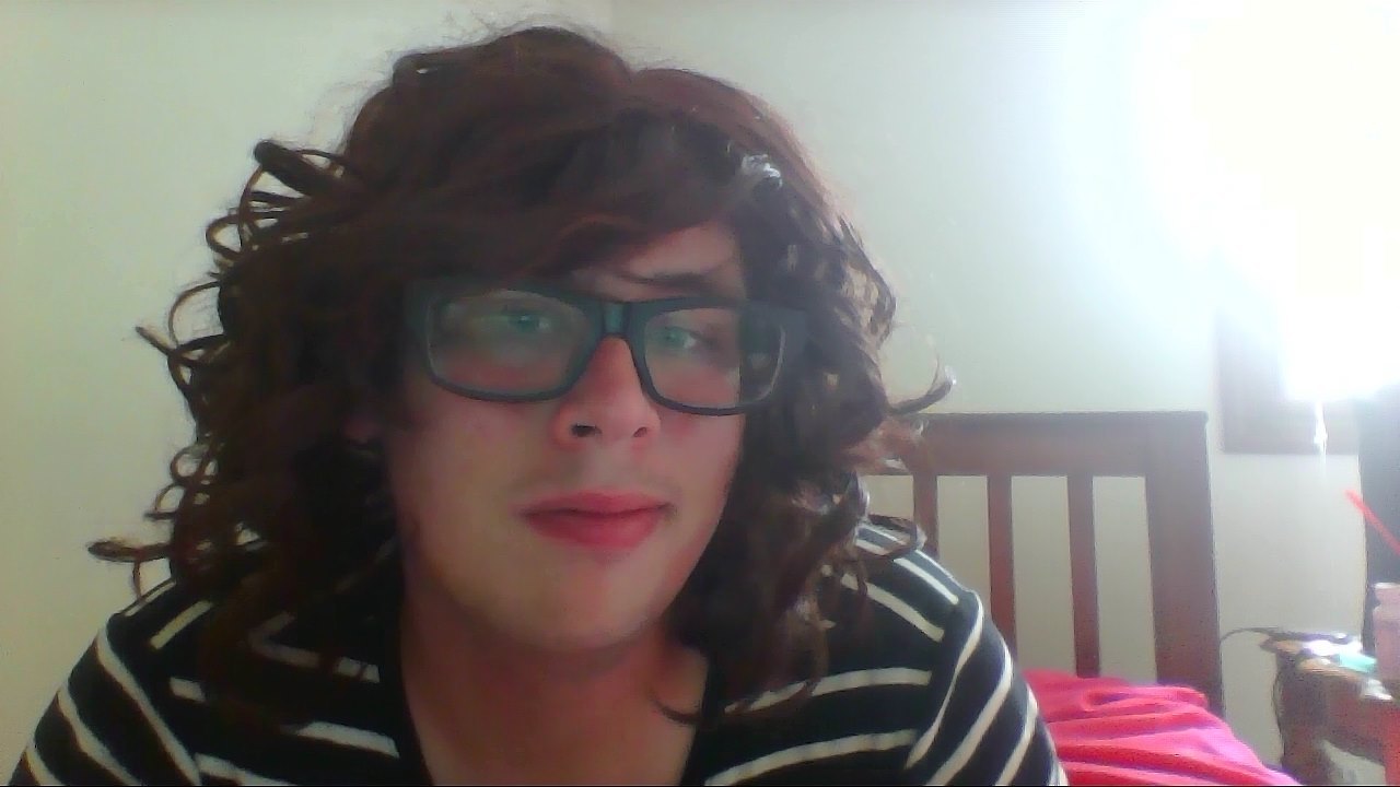 kylodious:  Not sure if i really pull this wig off (she/her) 