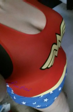 pixie-bitch75:  Got my Wonder Woman pjs on, now im ready to hit play… not sure if anyone is interested in a topless Wonder Woman set of pics…??? 