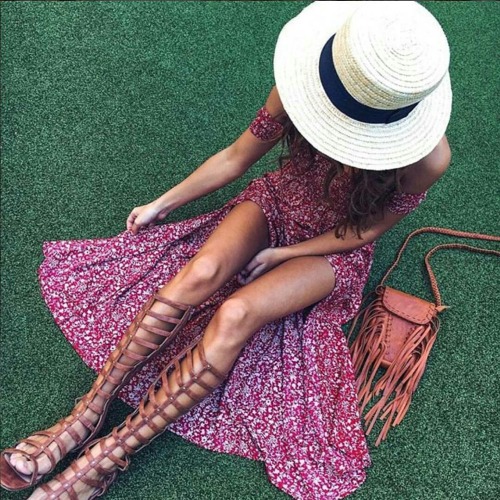 venue-style:  Hat Dress Sandal 