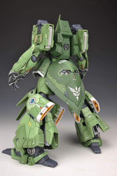 toysmaniac:  1/100 NZ-666 Elyn Kshatriya - Painted Resin Kit