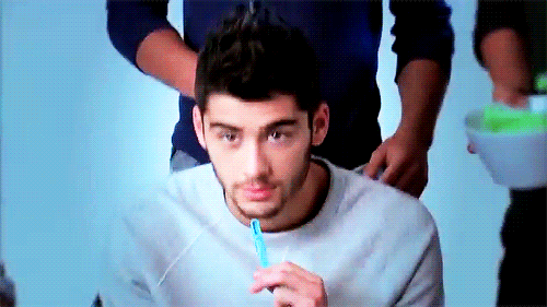 peterpansflight:  zaynharry:  x  #he went for the most pain free spots while everyone