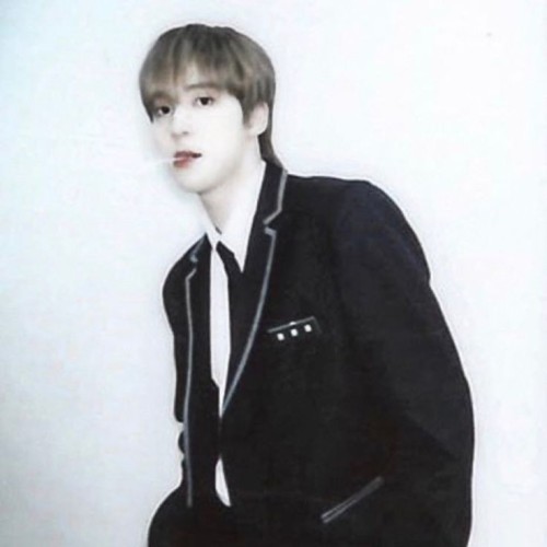 Just Imagine Yunho Being A Senior In High School And Finding You, The Biggest Nerd In School (no Offense)