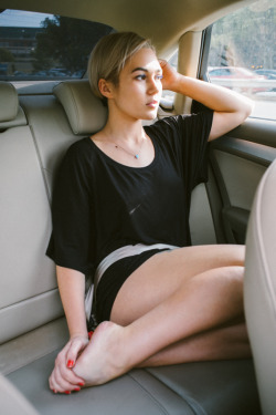 vanstyles:  Car ride with Chelsea #2   Sexy!