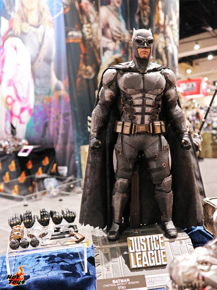 batmannotes:  Batman &amp; Justice League Figures@ SDCC 2017from Hot Toys
