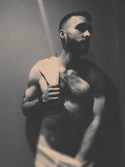AV