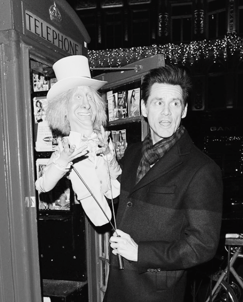 jameseugenecarrey: Jim Carrey and Puppet Jeff Daniels promoting “Dumb &amp; Dumber To&rdqu
