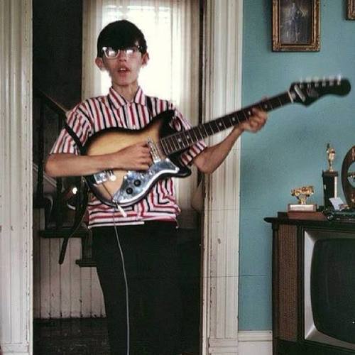 learntobabble:A young Joey Ramone