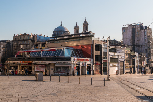 The famous Istkilal Street typically sees anywhere from 1-3 million people walk down it daily. As I 