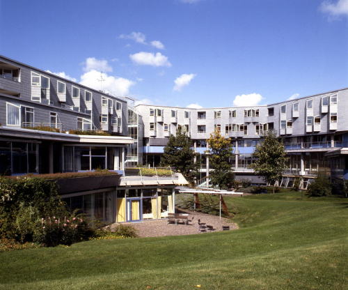 Studienzentrum der Evangelischen Landeskirche (1977-79) in Stuttgart, Germany, by Behnisch & Par