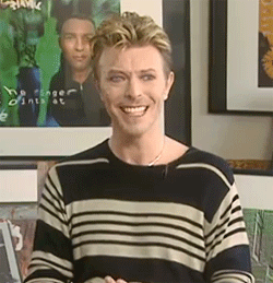 butlovehasleftyoudreamless:  Because I needed to see his smile.