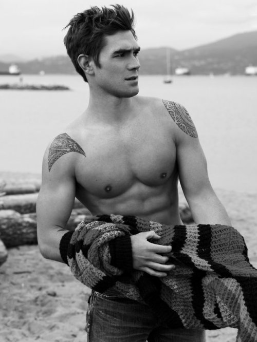 Porn hotfamousmen:  KJ Apa photos