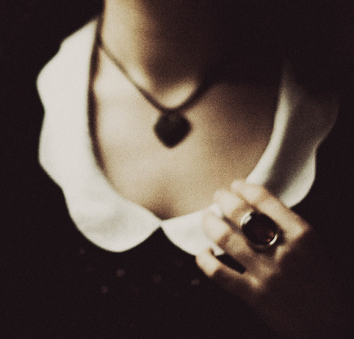 iamachildofthedarkmoon: Laura Makabresku