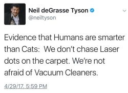 salvadudes:  les-lunettes-du-lion: geekandmisandry:  rassoey: my man neil was just making a fun tweet and this cat straight up murdered him  Rip NdT    😂🤣😂🤣😂😄