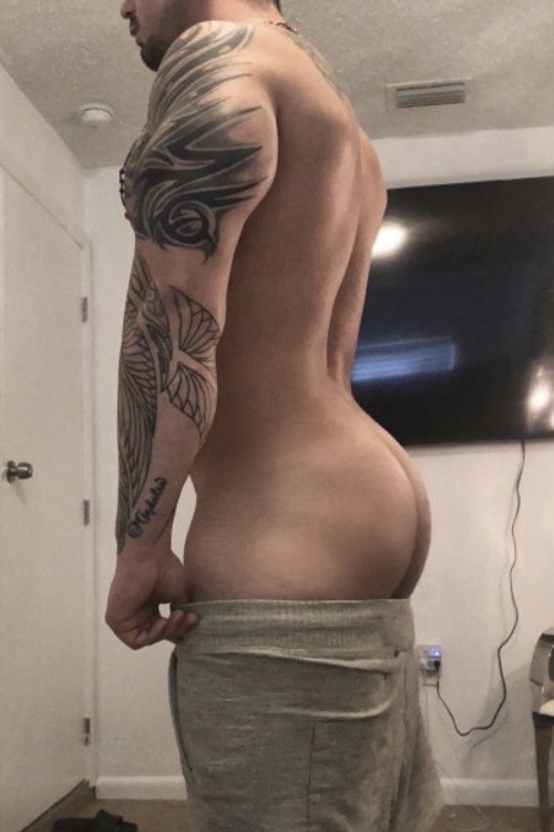 Sex hungpapi:  Fuck Me!!!🍆👅😋😍 HungPapi.Tumblr.Com pictures