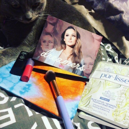 Ipsy april glam bag! - starlooks luxe longwear eye pencil in jet - tarte cosmectics lipsurhence lip 