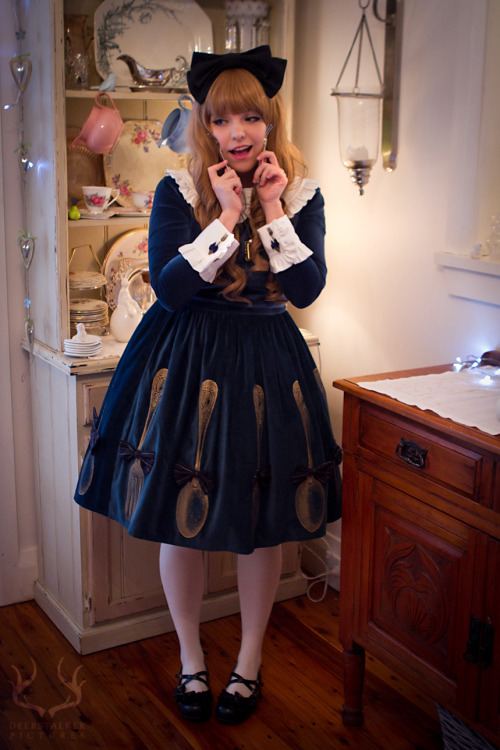 deerstalkerpictures:Juliette of Somnolent Images at the tea party on the weekend for International L