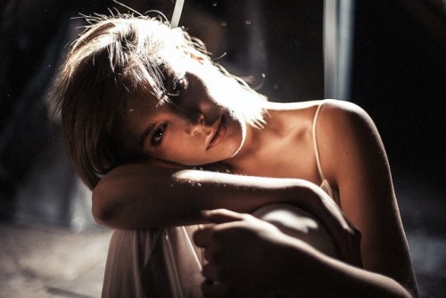sleepinsidemysoul:tomorrow is another day to get it right ..dream sweet beautiful souls..goodnight  