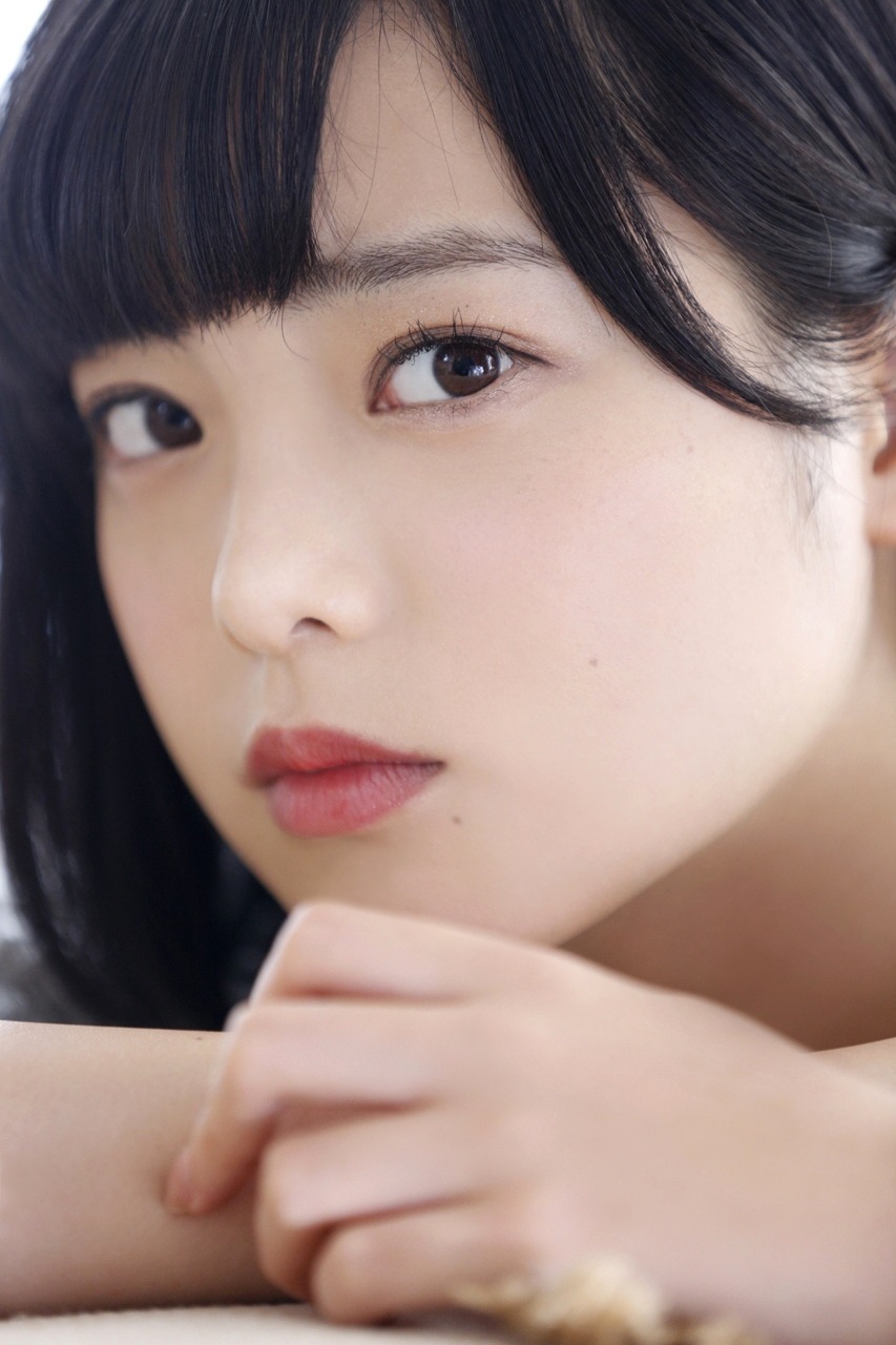 yic17:    Hirate Yurina (Keyakizaka46) | Hustle Press 2016.11.22 #2 