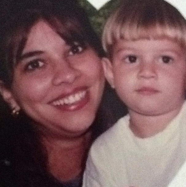 ourp-lans:  @tiaherica: @chaysuede com dois aninhos… Saudades! 