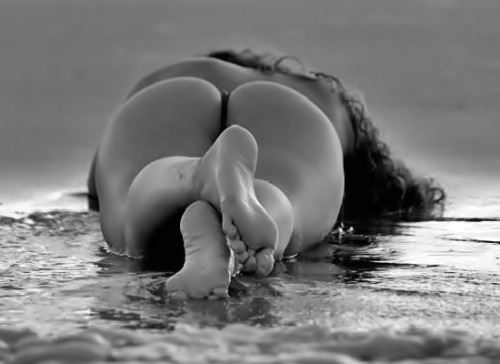 https://erotica-universe.tumblr.com/post/116234344776